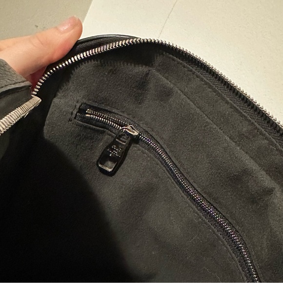 Louis Vuitton Black Taurillon Armand Briefcase MM Leather - Picture 9 of 15